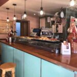 LA BODEGUITA MEDINA DE RIOSECO mostrador