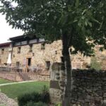 Hotel rural restaurante Las Encinas en Sata María de Redondo (Palencia) exterior