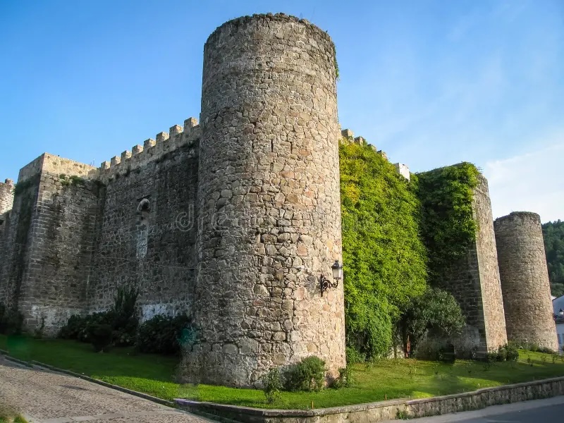 Arenas de San Pedro