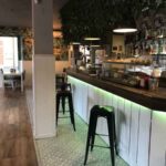 EL CAFÉ DE POLA (POLA DE GORDON) barra
