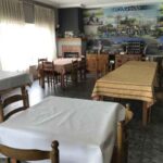 BAR RESTAURANTE CASTROPONCE SALUDES DE CASTROPONCE sala