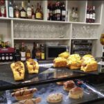 LA CANTINA DE MACHADO BURGOS mostrador
