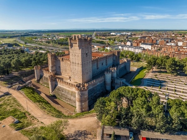 Visita el Castillo de la Mota
