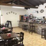 BAR LA ESCUELA MELGAR DE TERA mostrador