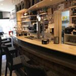 BAR Y COPAS NAPOLY LAGUNA DE DUERO mostrador