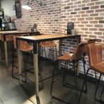 CAFETERÍA EL ALMACÉN VIRGEN DEL CAMINO mesas