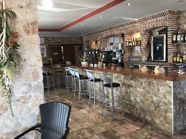 D’TAPEO (Pedrajas de San Esteban) 1 D’TAPEO (Pedrajas de San Esteban) mostrador