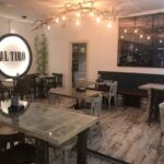 CAFÉ BAR AL TIRO (Valladolid) comedor