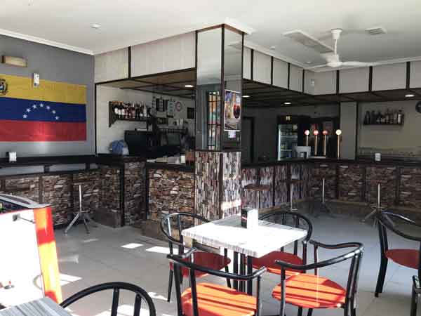 BAR EL CHAMO (Boñar) 1 BAR EL CHAMO (Boñar) mostrador
