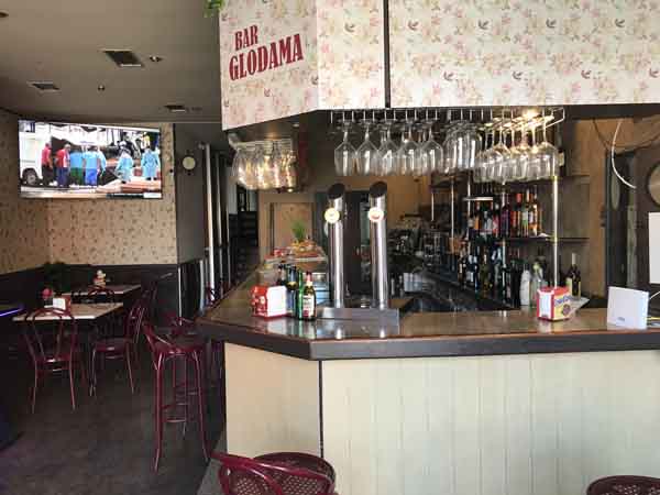 BAR GLODAMA (Valladolid) 1 BAR GLODAMA (Valladolid) mostrador