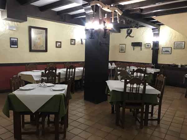 BODEGA LOS FRAILES (Fuensaldaña) 1 BODEGA LOS FRAILES (Fuensaldaña) sala