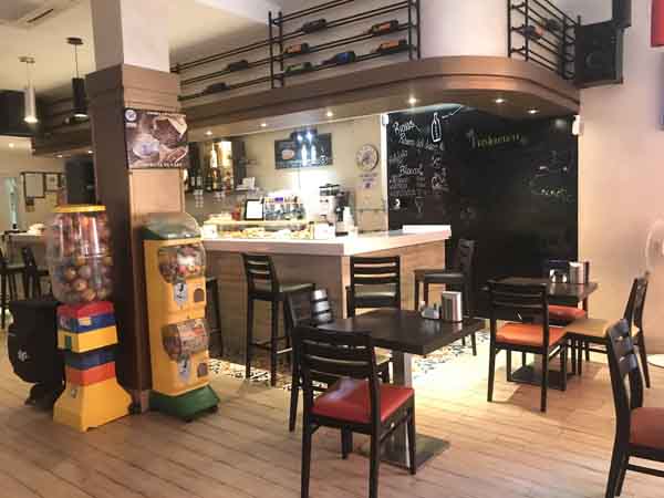BAR EL ENCANTO (Valencia de Don Juan) 1 BAR EL ENCANTO (Valencia de Don Juan) mostrador