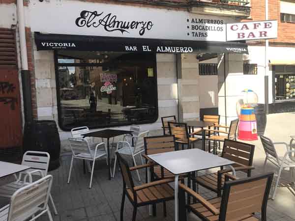 CAFÉ BAR EL ALMUERZO (Aranda de Duero) 1 CAFÉ BAR EL ALMUERZO (Aranda de Duero) exterior
